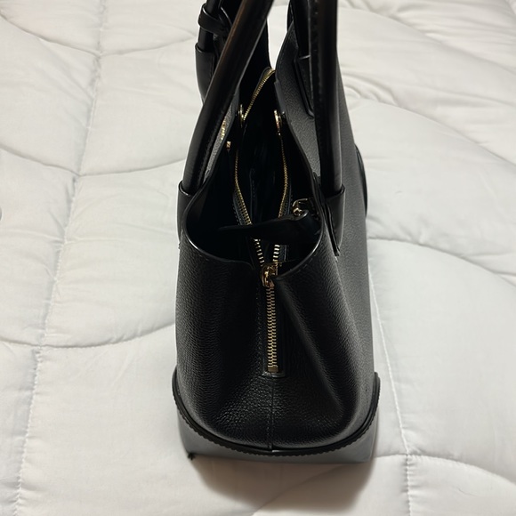 SALE‼️ NWT Michael Kors Purse - Picture 5 of 13